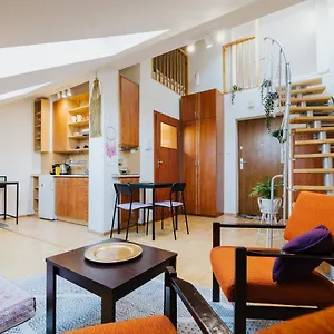 Happynest In Old Town Apartament
